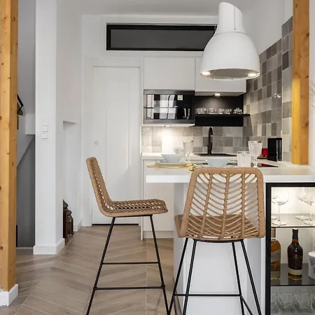 Arabica - Lujosa Vivienda Con Chimeneas En - Centro *