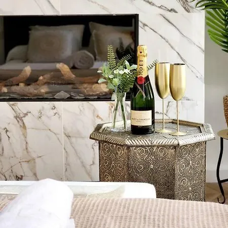 Arabica - Lujosa Vivienda Con Chimeneas En - Centro 아파트호텔